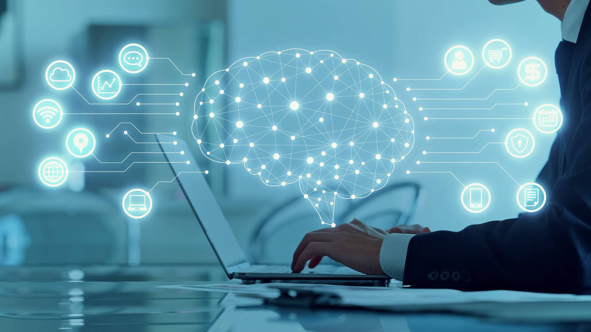 エンジニアの手元